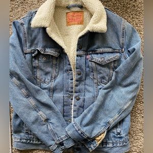 Size (M) Levi’s Jean jacket